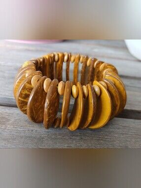 Handmade Vintage Brown Polished Coconut Shell Disk Stretch Bracelet